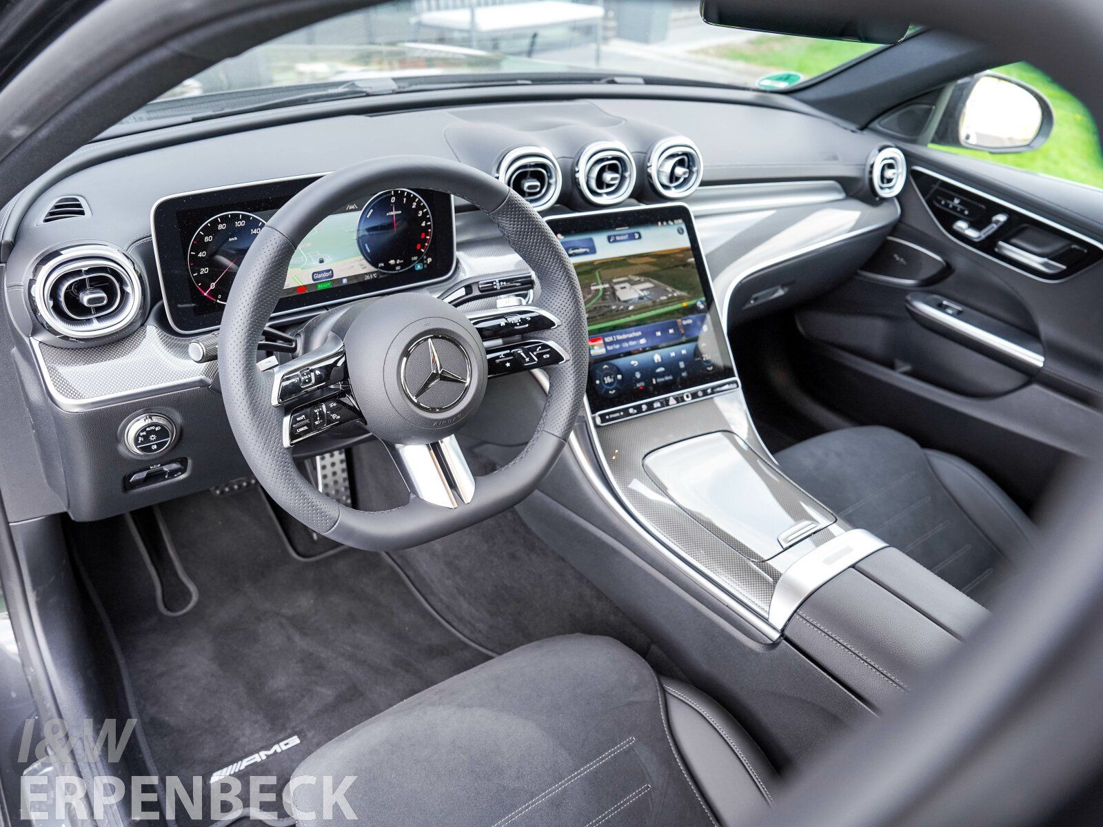 Fahrzeugabbildung Mercedes-Benz C 300 de T Edition AMG Distronic AHK Pano Memory