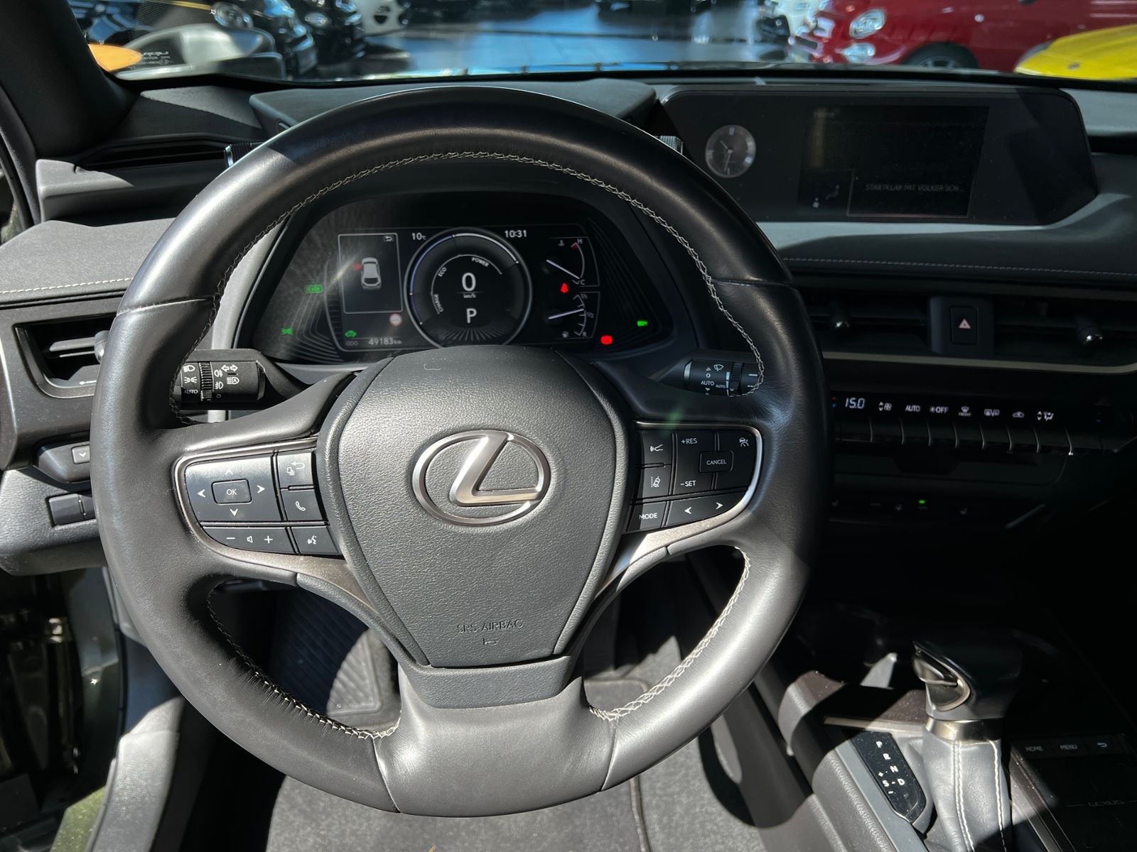 Fahrzeugabbildung Lexus UX 250 h Style Edition AHK RFK Full Link LED