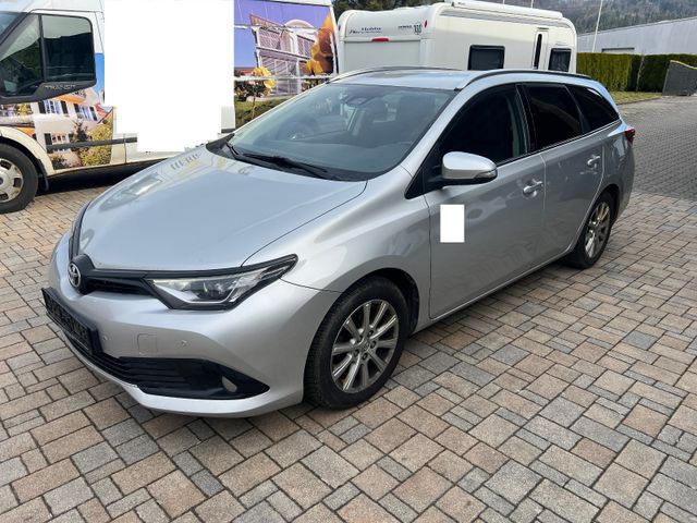 Toyota Auris Touring Sports 1.2,AUTOM.NAVI,EURO-6.