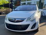 Opel Corsa D 1.4 Color Edition 5Trg Klimaauto PDC SZH - Opel Corsa aus 2011: Color Edition