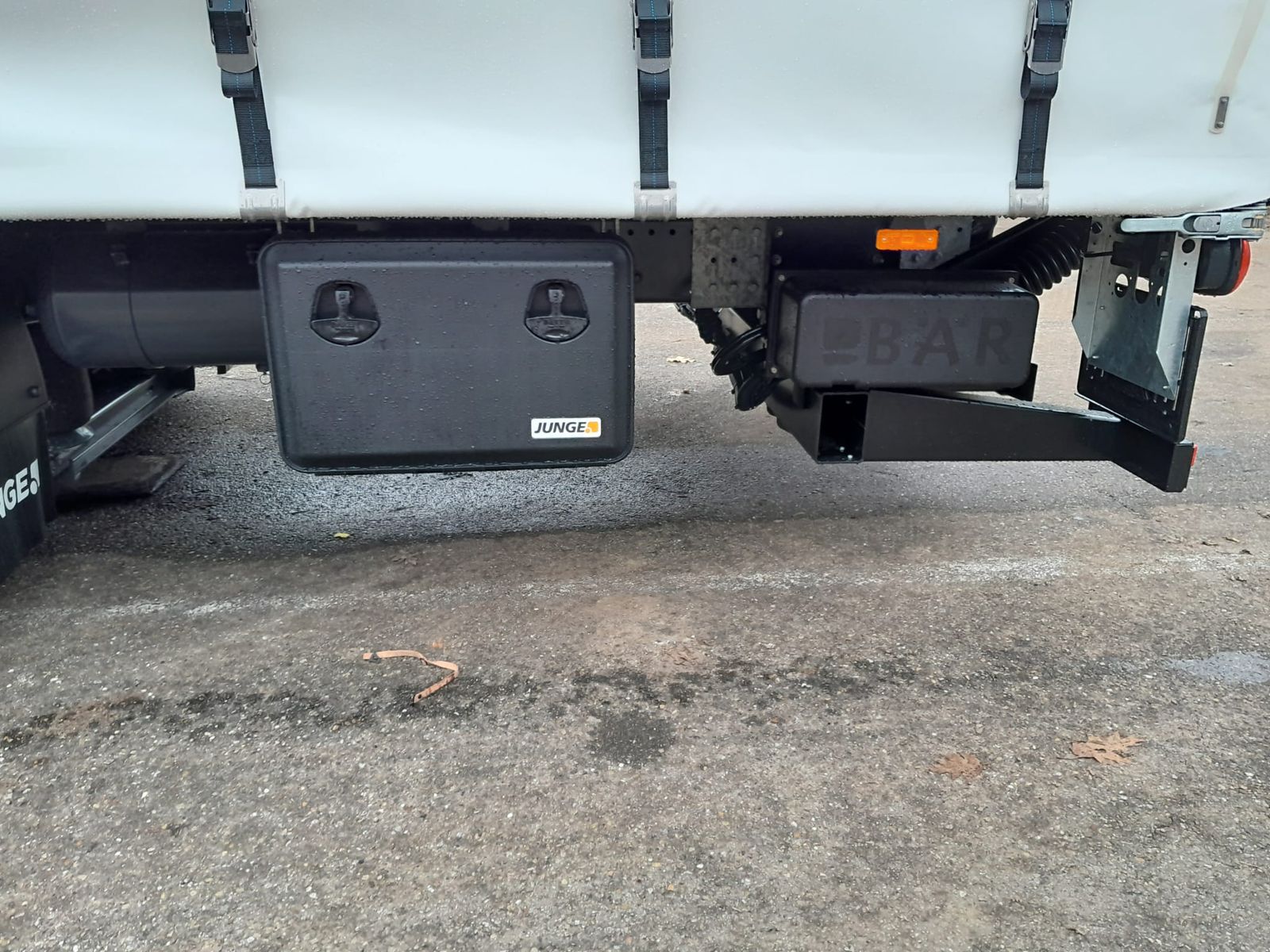 Fahrzeugabbildung DAF FA XB 230 12t Junge Curtainsider