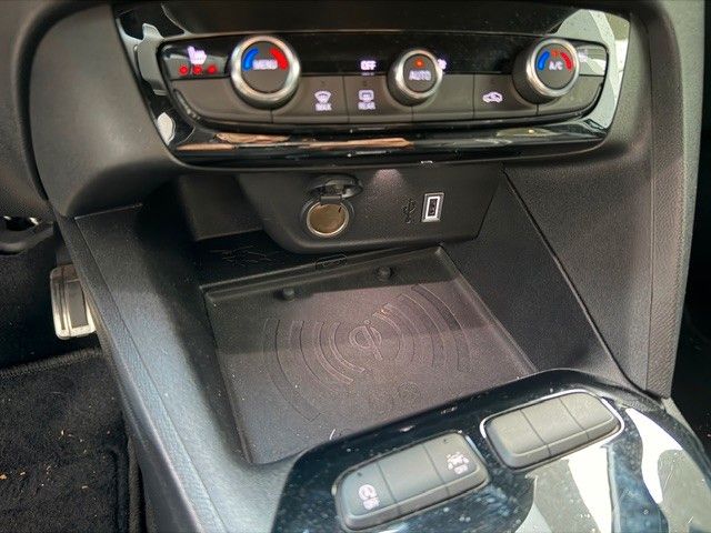 Fahrzeugabbildung Opel Corsa F GS Facelift 130PS SHZ/Kamera/Matrix!