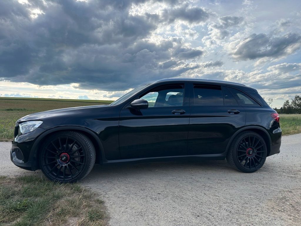 Image of Mercedes-Benz GLC 250