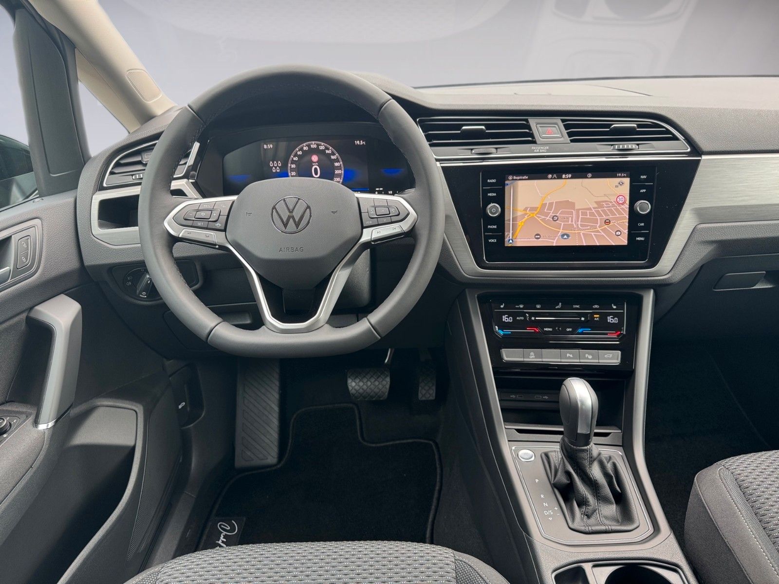 Fahrzeugabbildung Volkswagen Touran Comfortline 1.5 TSI