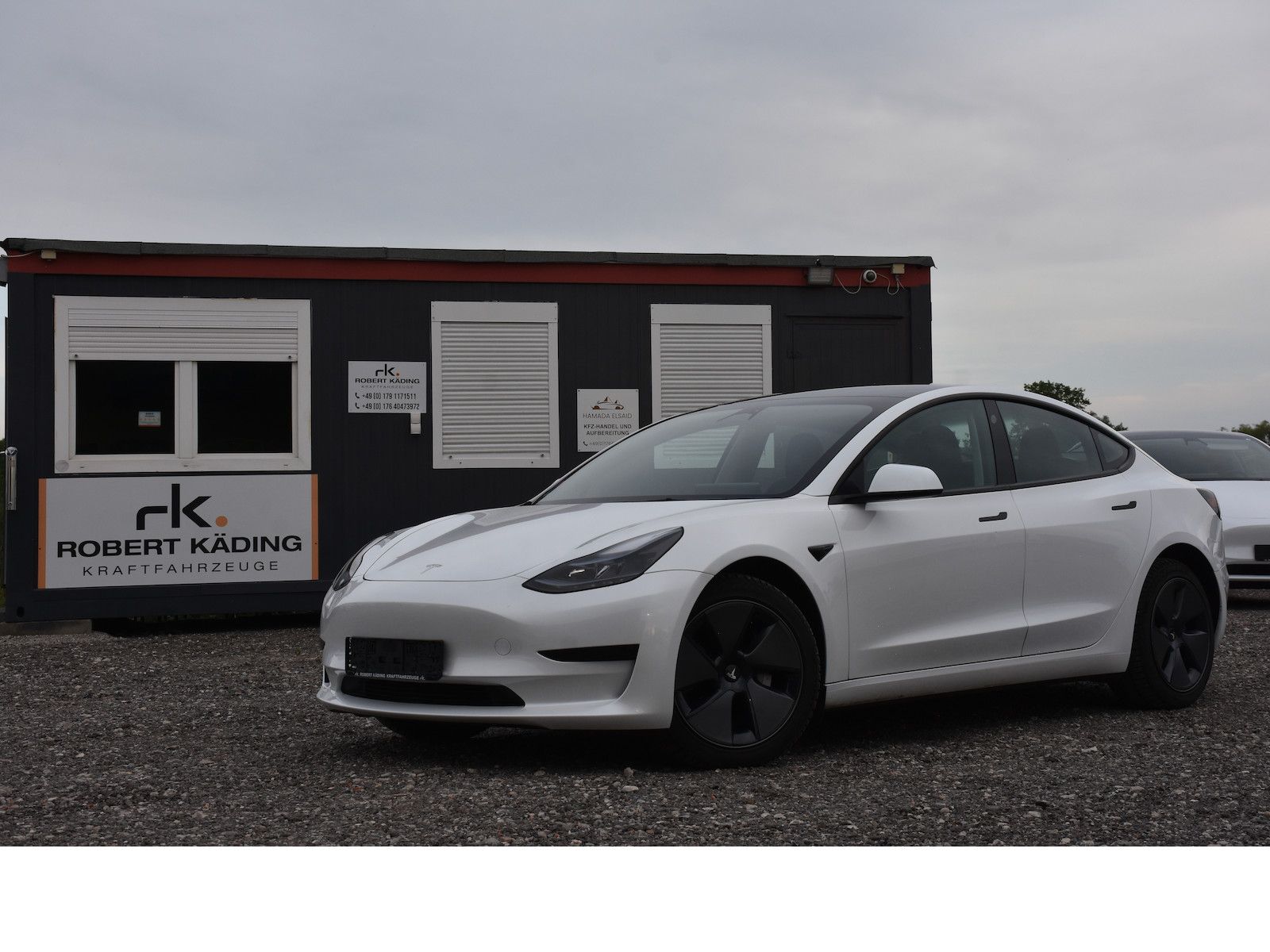Tesla Model 3 RWD/Pearl White/8-fach/KI-Computer imagem 3
