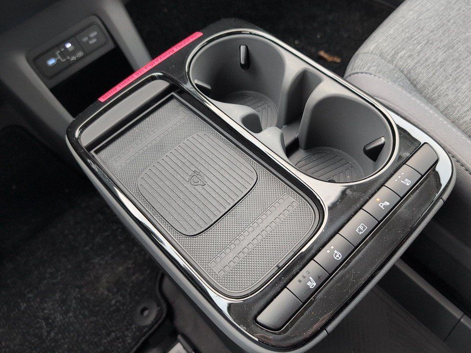 Fahrzeugabbildung Hyundai IONIQ 5 84kWh DYNAMIQ NAVI+KLIMAAT+QI+SHZ+KAMERA