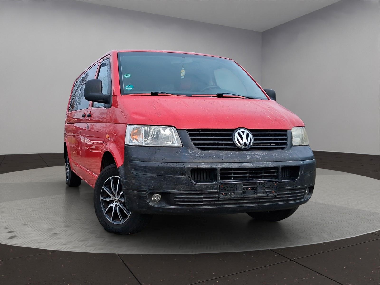 Volkswagen T5 LANG SELBST AUSBAU BETT U SITZPLÄTZE AHK