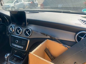 Mercedes CLA 180 - 6