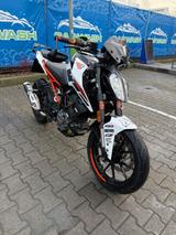 KTM Duke - KTM VON 81 BIS 125 CCM