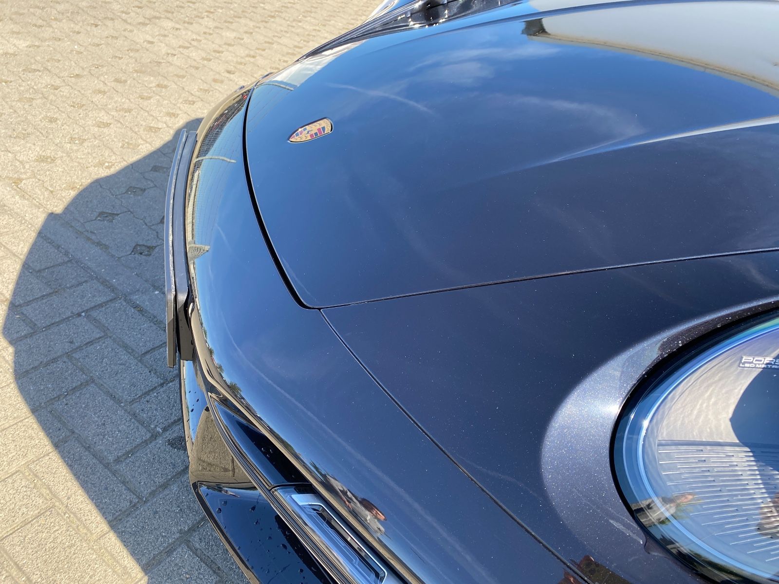 Fahrzeugabbildung Porsche 992 Turbo/Lift/Carbon Dach/Aero-Kit/360°Kamera
