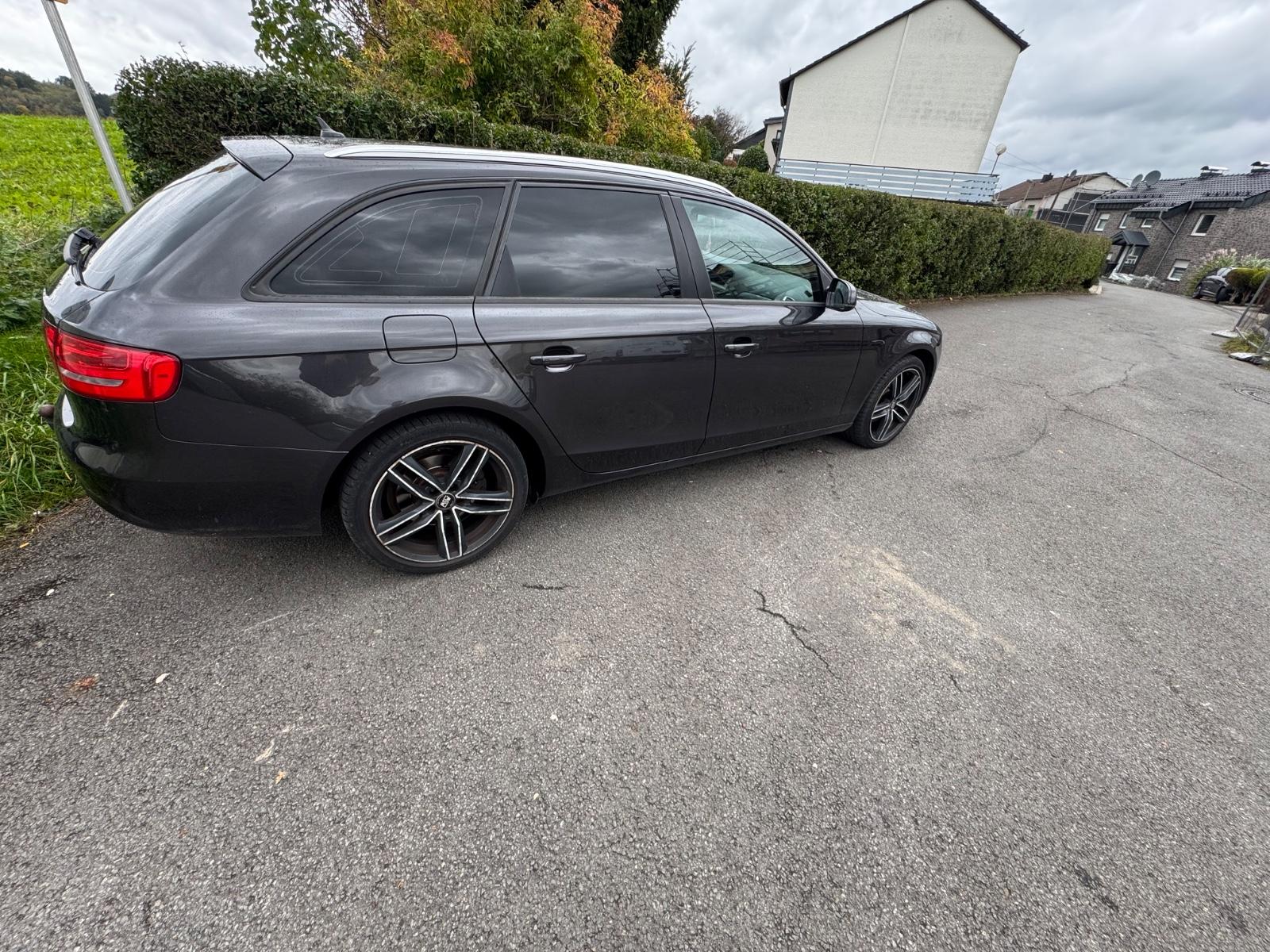 Audi A4 2012 — rear view