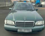 Mercedes-Benz Mercedes W202 C220 Elegance Automatik - Mercedes-Benz C 220 mit Benzin-Antrieb