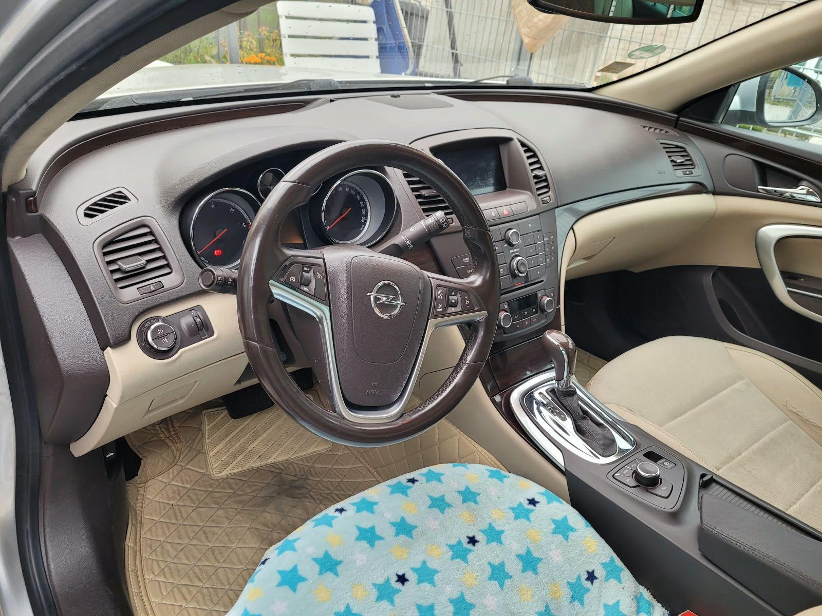 Opel Insignia 2009 — photo 14