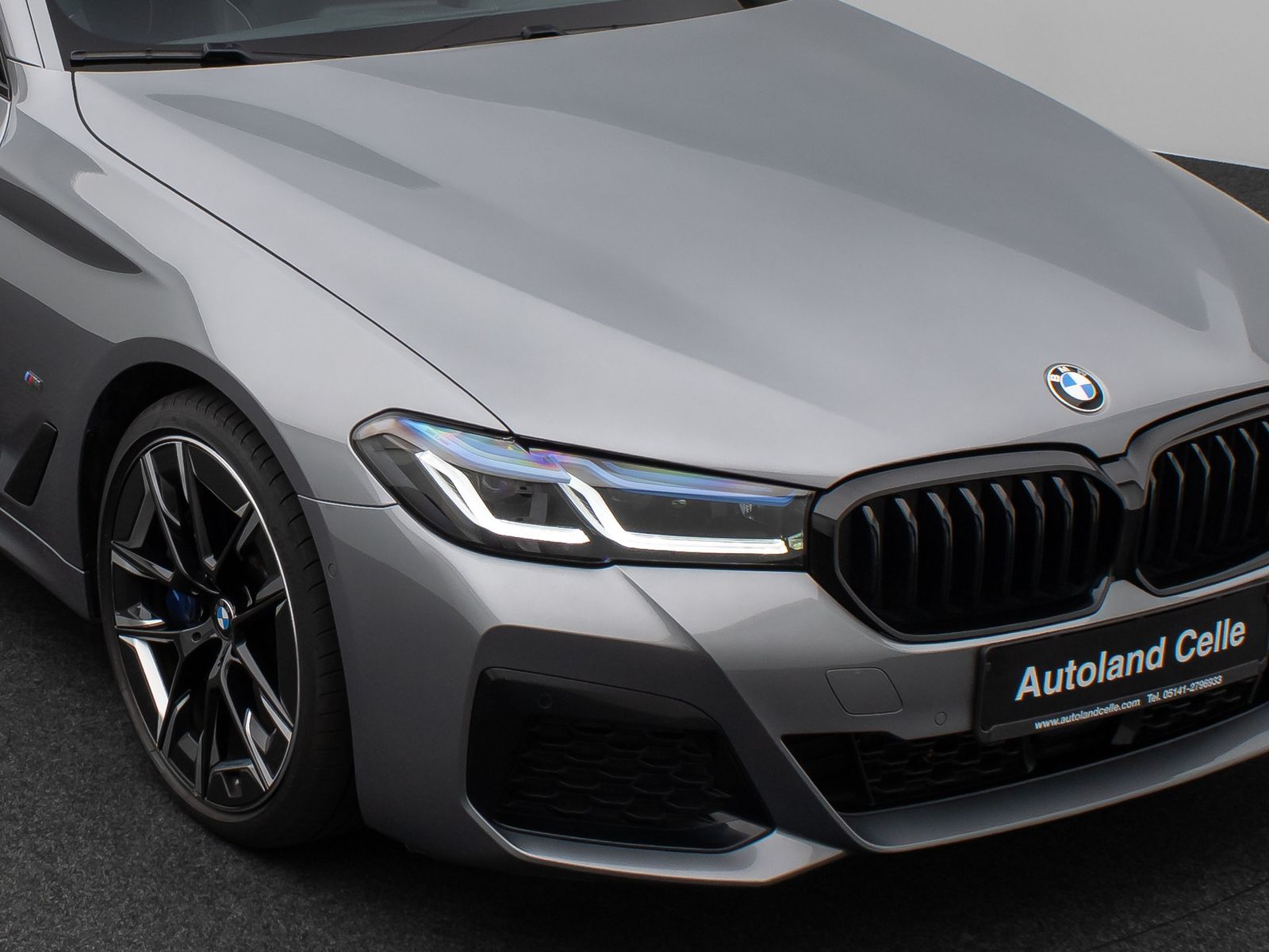 Fahrzeugabbildung BMW 540d xD M Sport Pro Laser Kamera HUD DAB H/K 20"