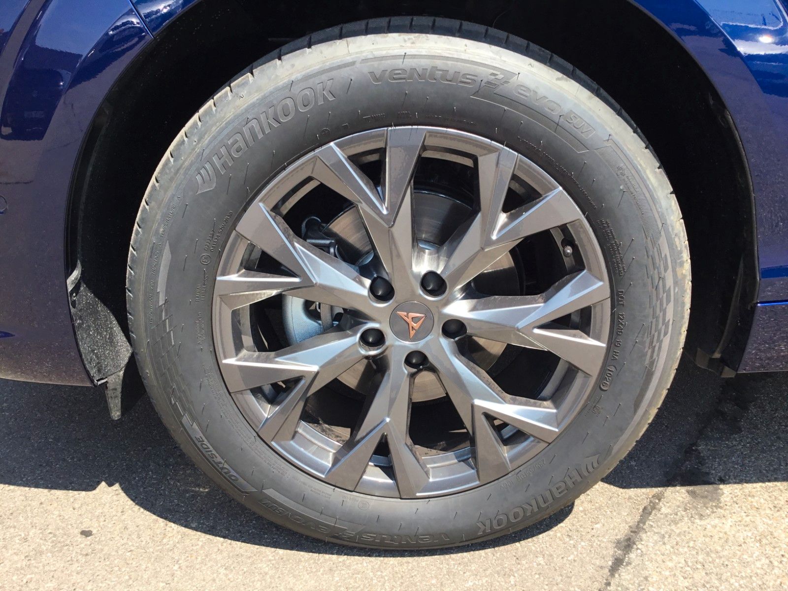 Fahrzeugabbildung CUPRA Terramar 1.5 eTSI DSG+AHK+360°+Headup+ACC