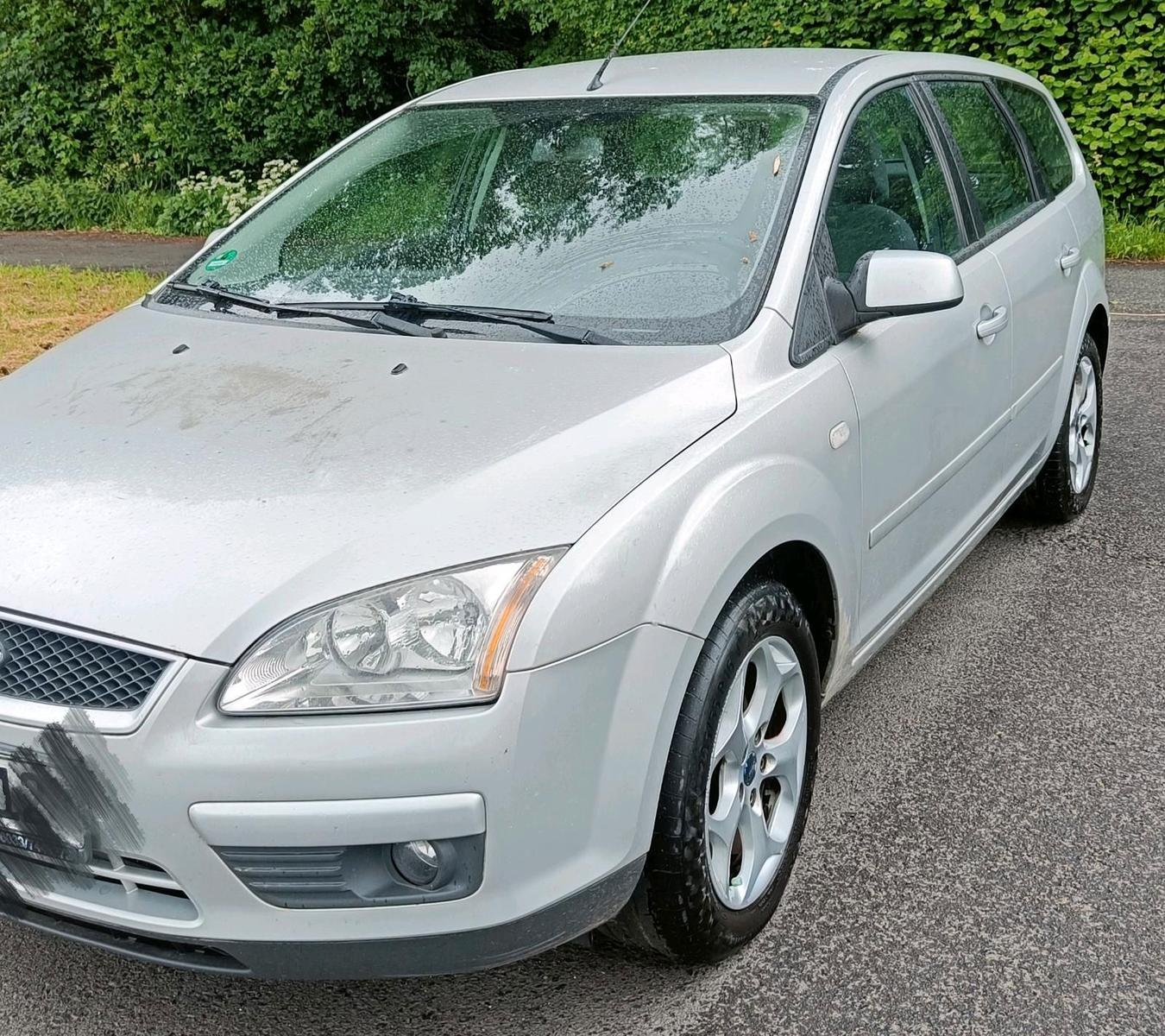 Ford Focus 2007 — interior