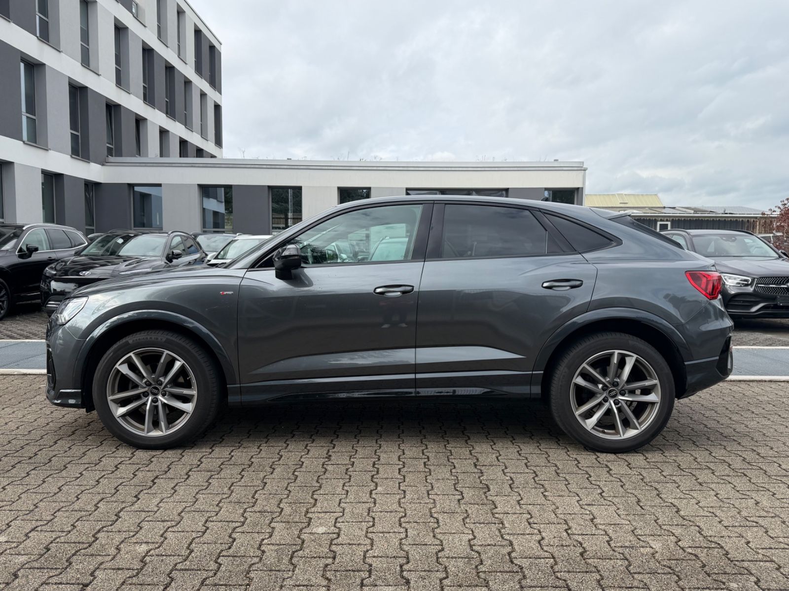 Audi Q3 Sportback 35 TDI S line* MATRIX*19ZO* imagem 2