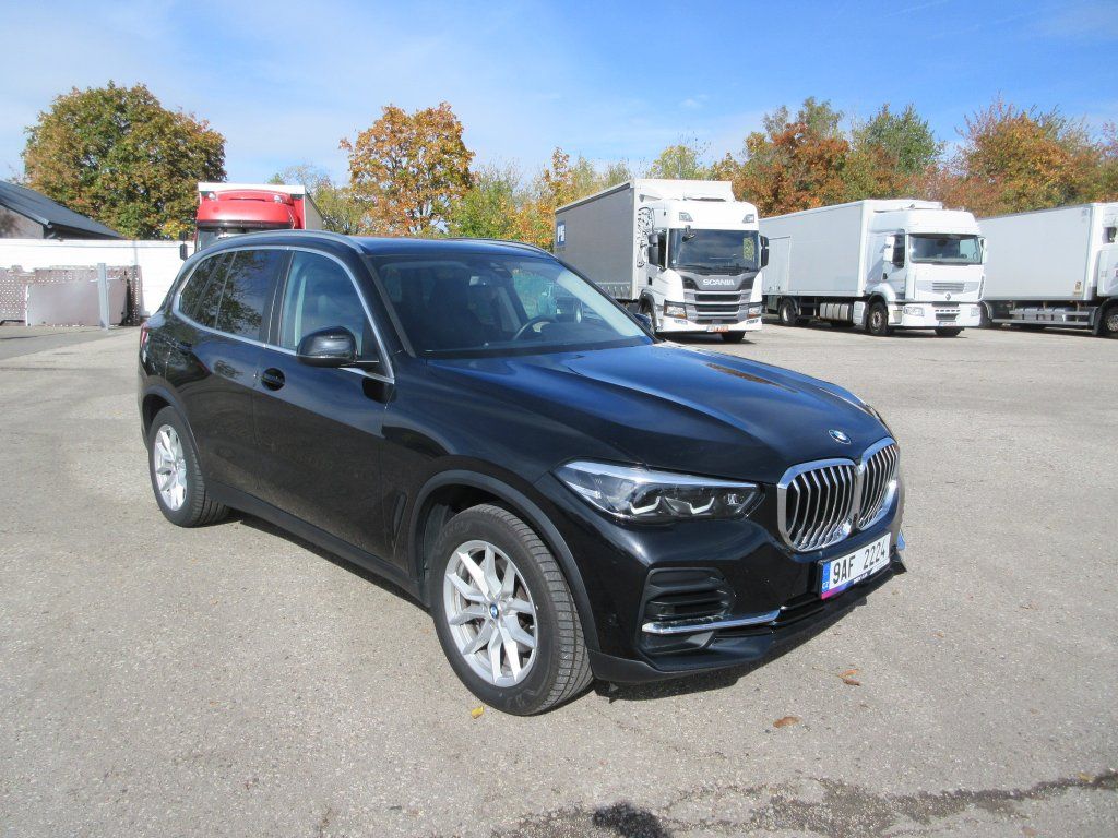 Image of BMW X5