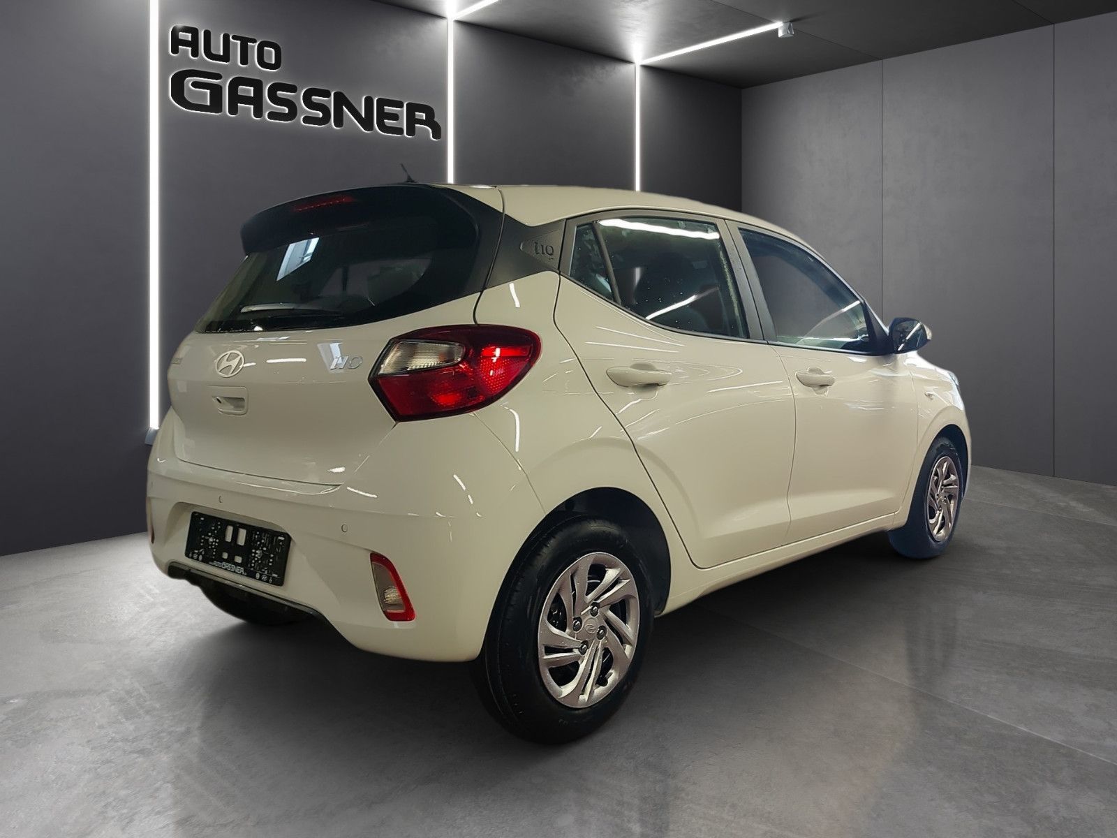 Fahrzeugabbildung Hyundai i10 1,0 Select Navi Mj.25 63PS