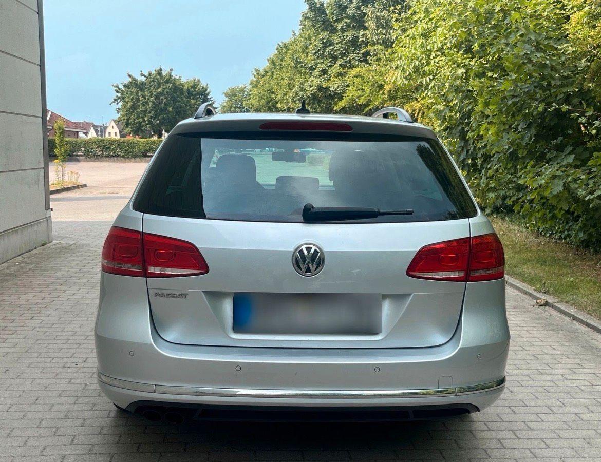 Volkswagen Passat 2012 — photo 7