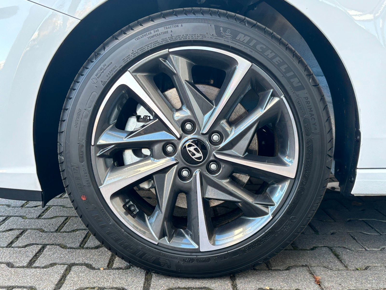 Fahrzeugabbildung Hyundai i30 Advantage Plus-Paket Toterwinkel/Navi!