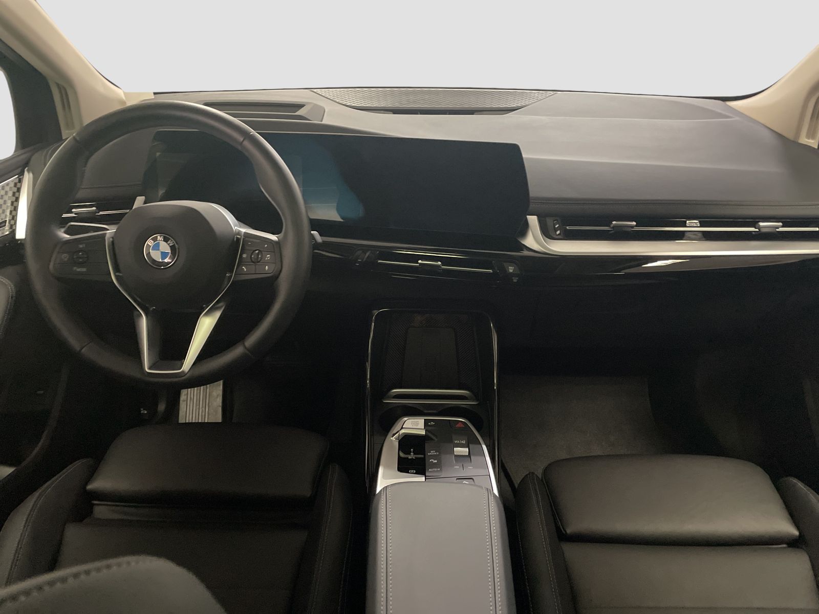BMW 223 Active Tourer - Bild 12