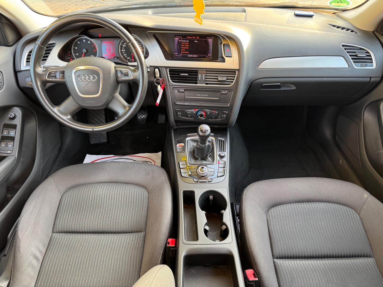 Audi A4 2011 — photo 11