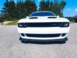 Dodge Challenger SRT Hellcat - Dodge Challenger: Hellcat