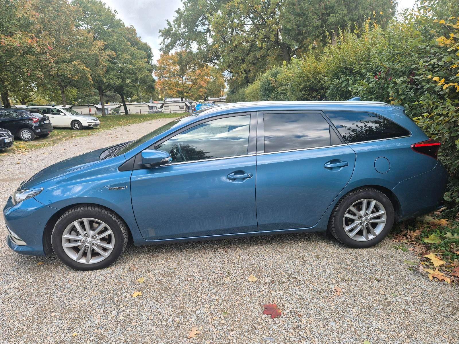 Toyota Auris Touring Sports