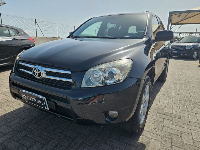 Toyota RAV 4 RAV4 2.2 D-4D 136 CV Luxury