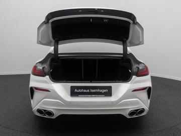 2022 Alpina B8 — миниатюра 17