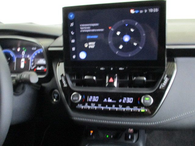 Fahrzeugabbildung Toyota Corolla Touring Sports Hybrid Teamplayer