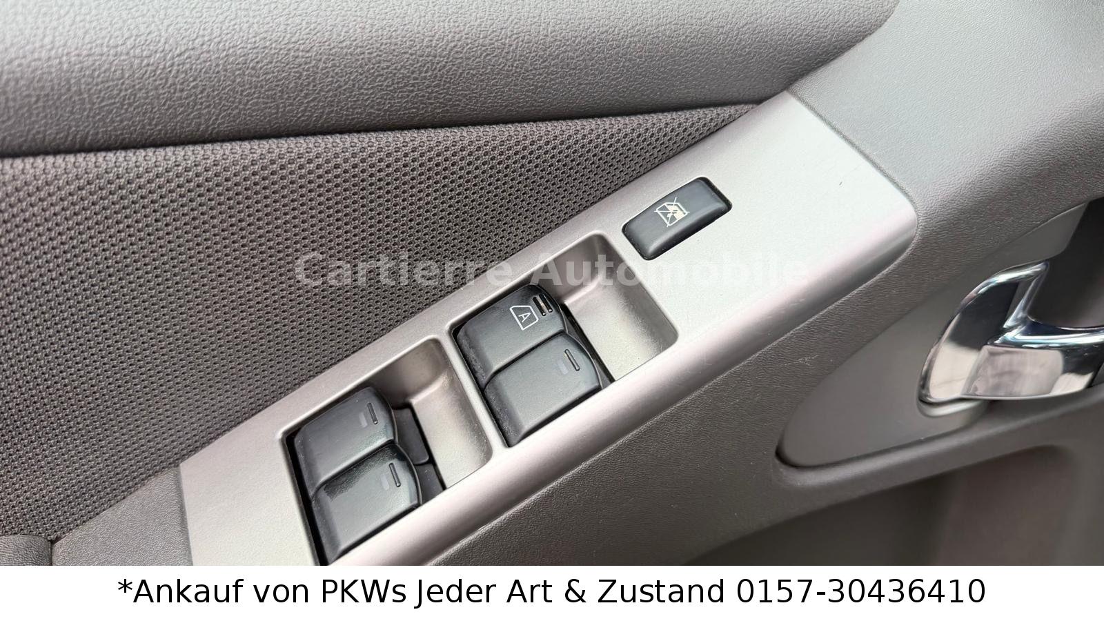 NISSAN PATHFINDER 2.5 DCI 174CH - ELEGANCE - BVM - CLIMATISATION - ATTELAGE