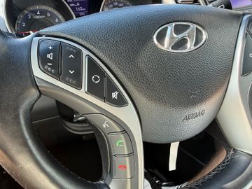 Hyundai i30 cw Trend+Klima+SHZ+Autom.+Garantie