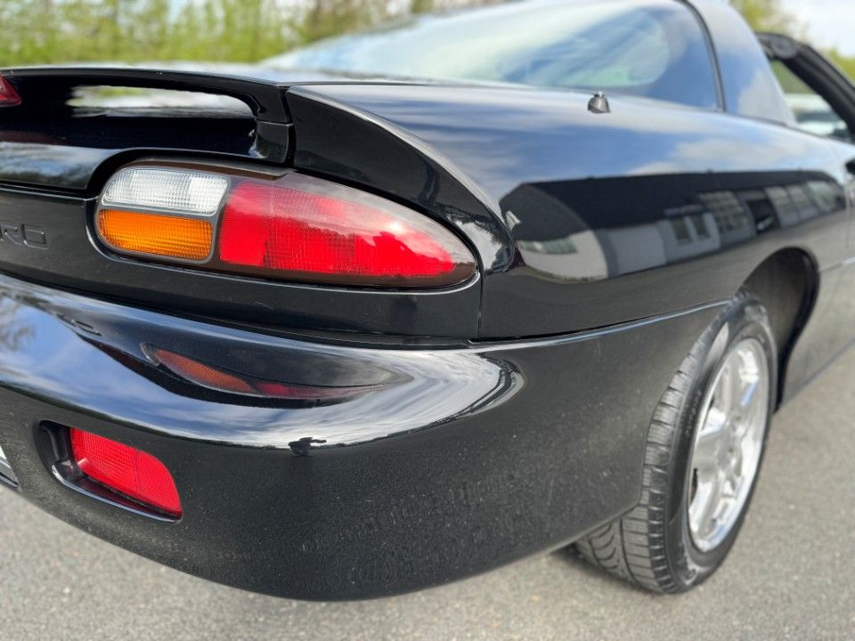 Fahrzeugabbildung Chevrolet Camaro Targa 3.8 deutsches Fzg erst 83.400 KM
