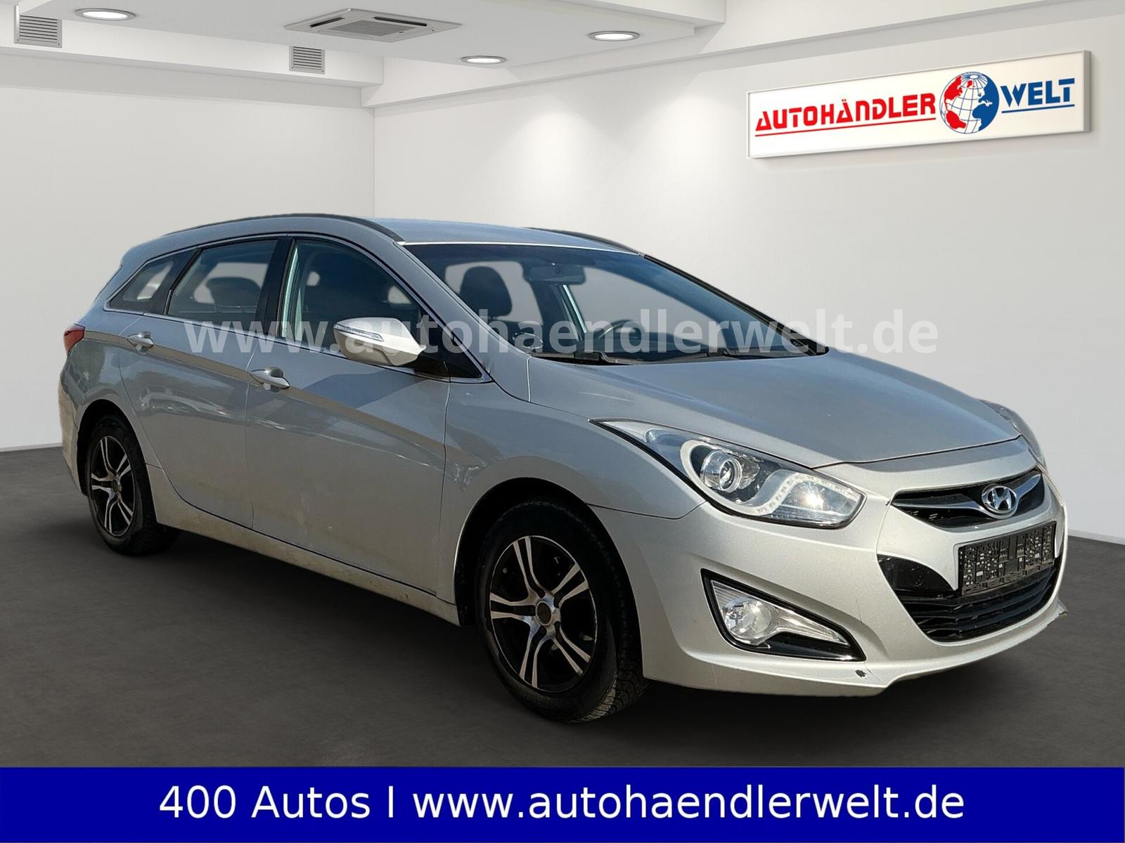 Hyundai i40 2012 — interior