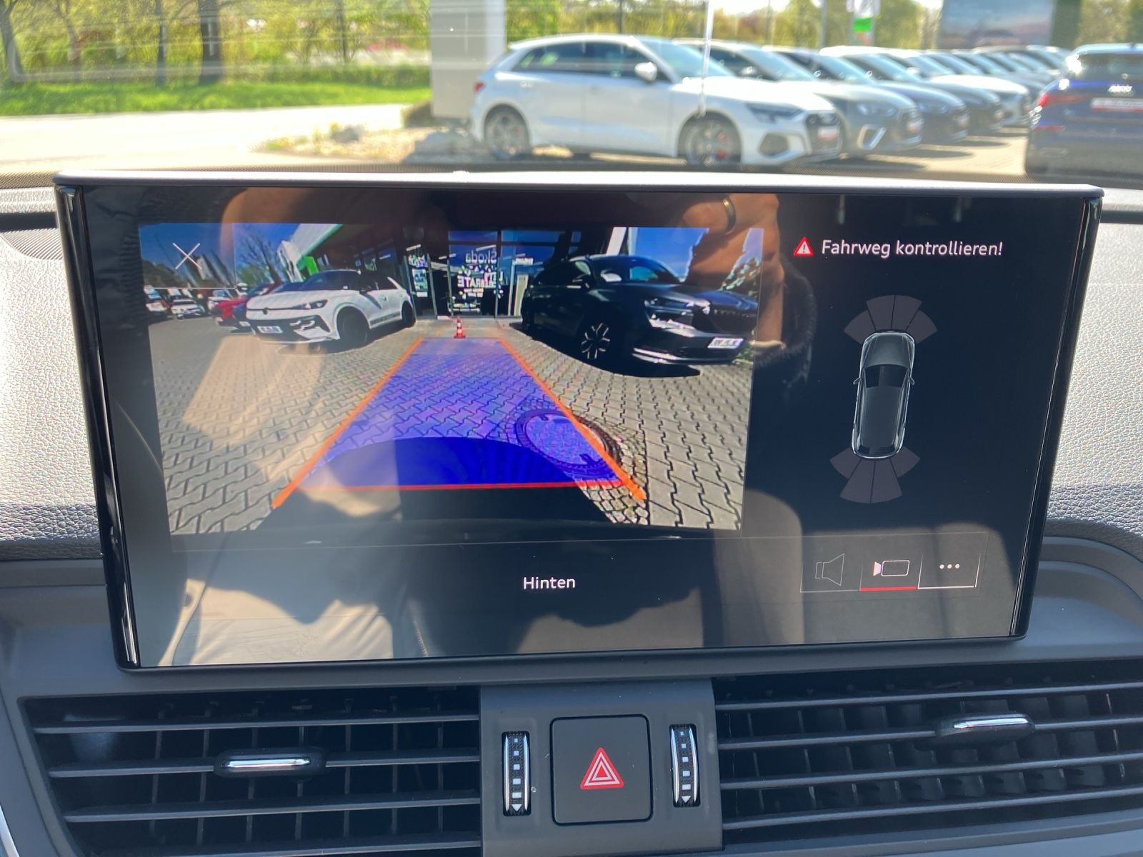 Fahrzeugabbildung Audi Q5 50 TDI quattro S-tronic AHK LED RFK