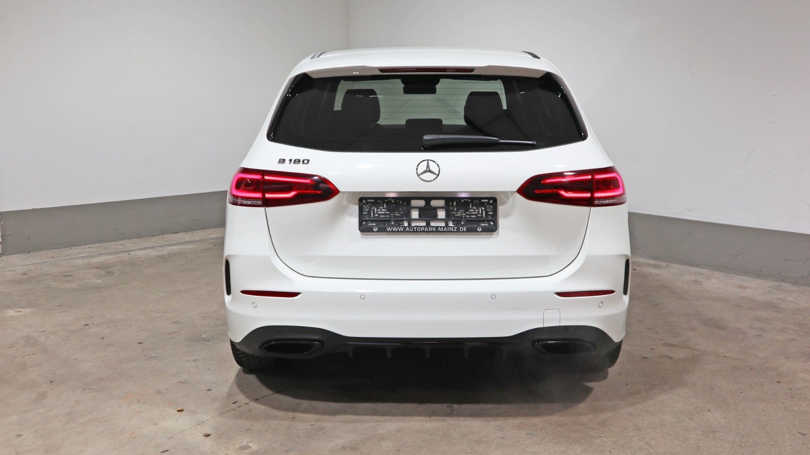 Mercedes-Benz B 180 Edition~AMG~MBUX~LED~NIGHT foto 6