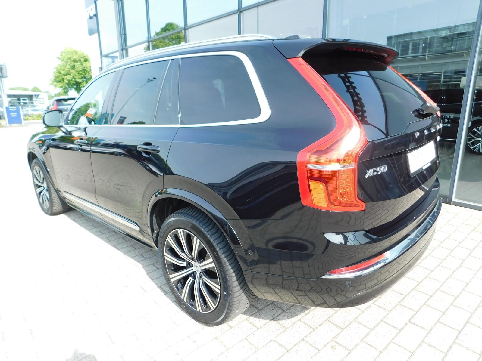 Fahrzeugabbildung Volvo XC90 B5 D Plus Bright