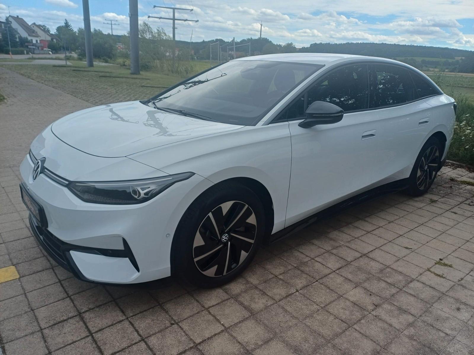 Volkswagen ID.7 Pro Limousine voll 82KW/h