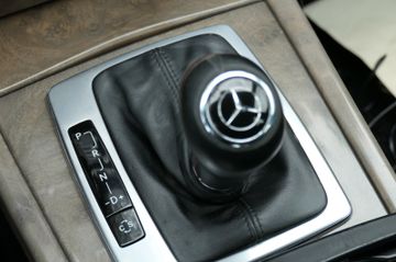 Mercedes E 220 - 8