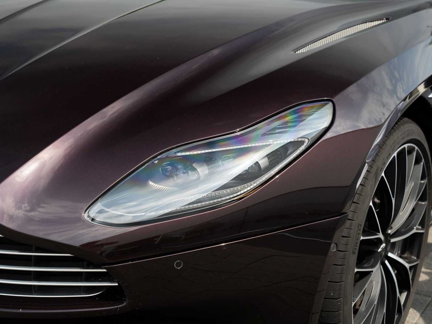 Aston Martin DB11 V8 Volante Q Sonderlackierung foto 21