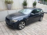 BMW 325xi touring mit 3,0l Motor (330xi)