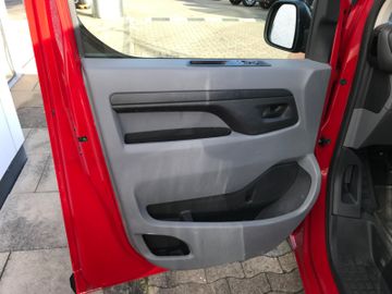 Fahrzeugabbildung Citroën Jumpy Kasten Profi XL L3 AHK Bluetooth uvm
