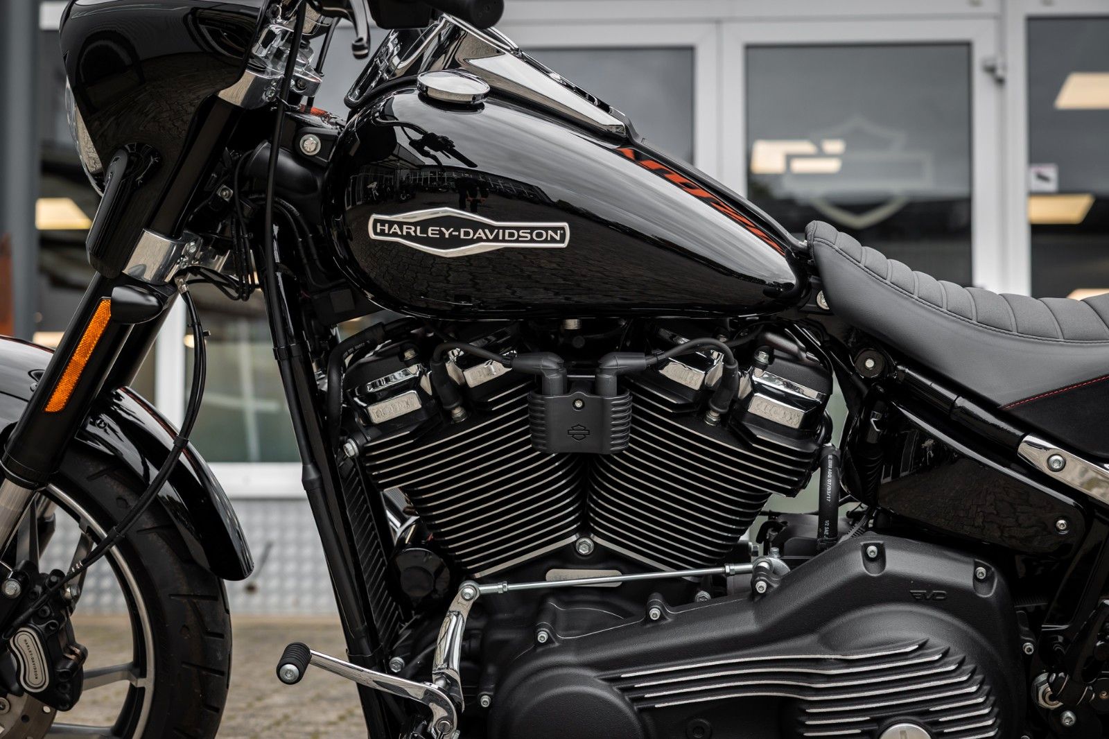 Fahrzeugabbildung Harley-Davidson FLSB SPORT GLIDE 107