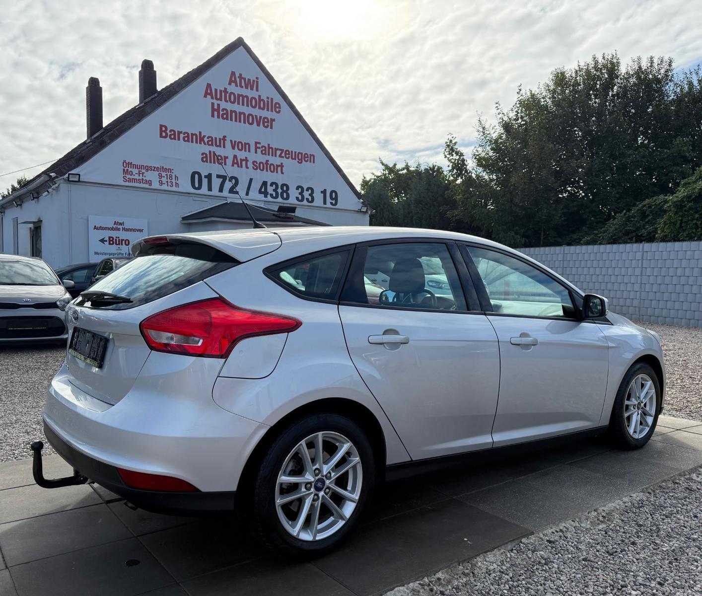 Ford Focus 1,6 Titanium Sportsitze Sport Lenkrad