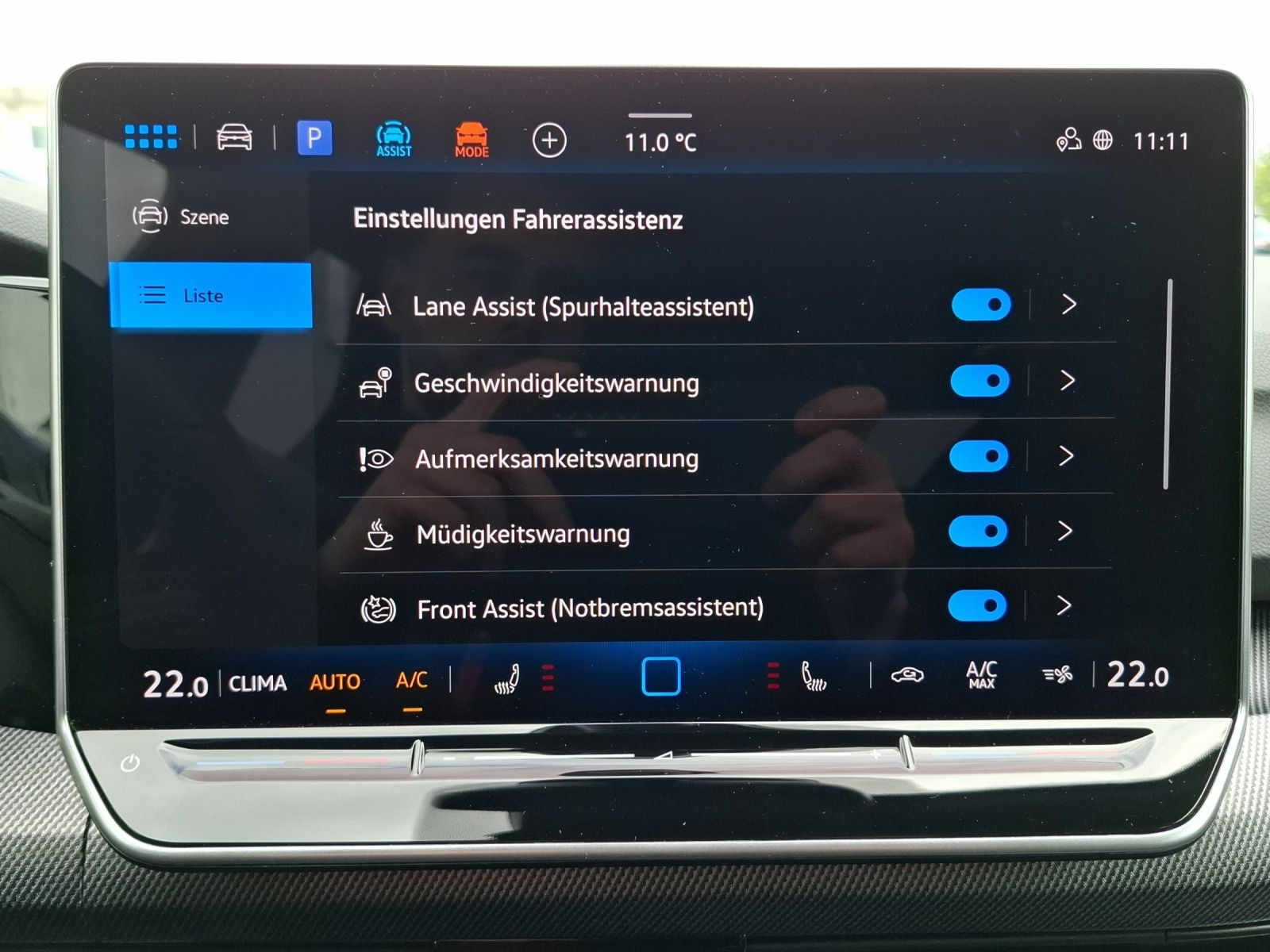 Fahrzeugabbildung Volkswagen Golf VIII Variant TDI R-Line DSG LED Navi AID AC