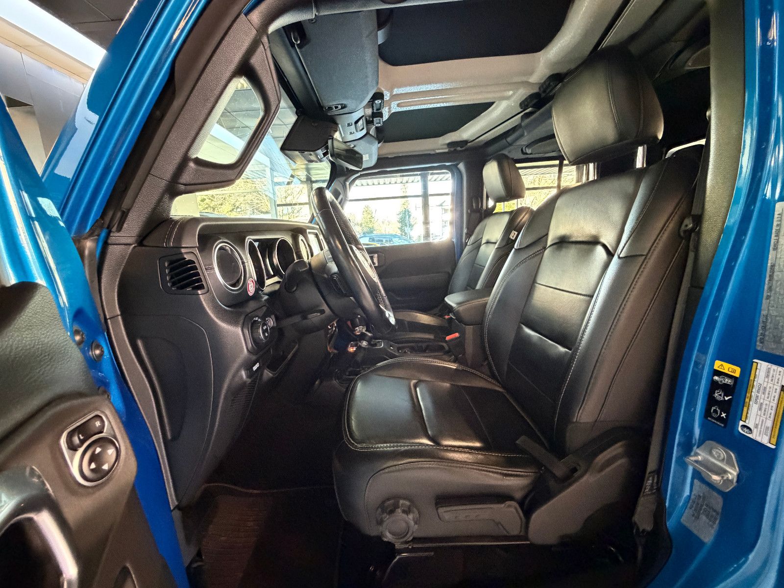 Fahrzeugabbildung Jeep Gladiator Launch Edition 4WD/KAMERA/LEDER/LED/EX