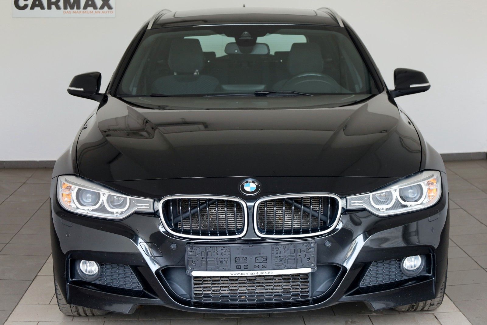 Fahrzeugabbildung BMW 328 i xDrive Touring,M Sport,Panorama,HUD,Kam+WR