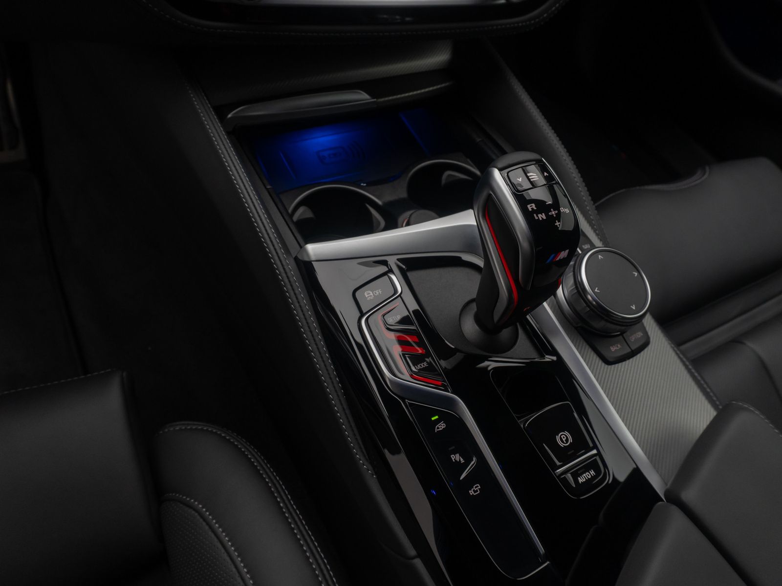 Fahrzeugabbildung BMW M5 xD M Driver´s 360°DAB Belüftung MCarbKeramik